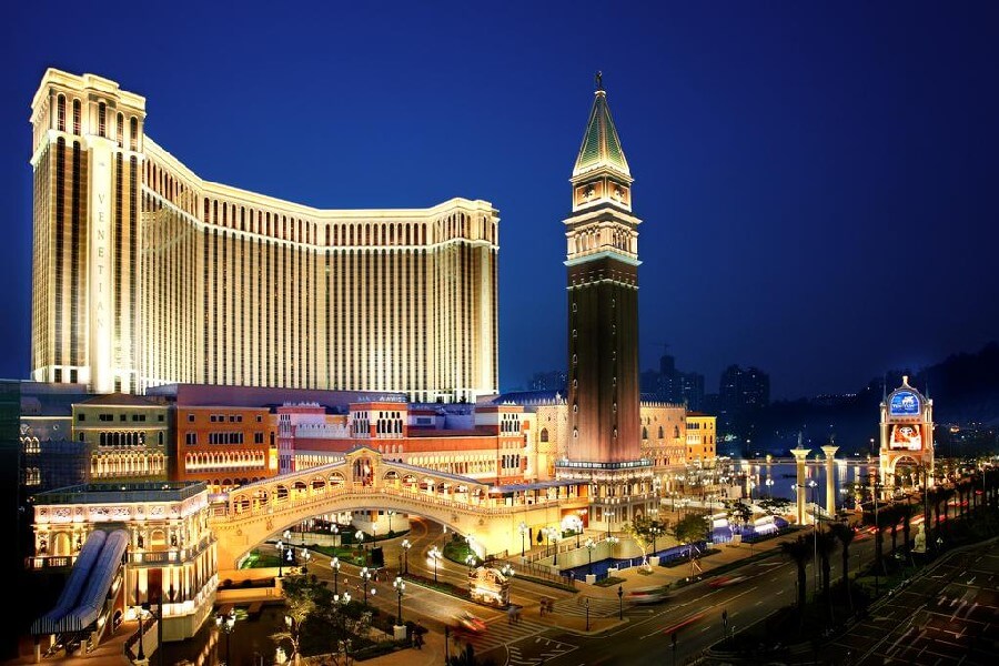 Most Expensive Hotel in Vegas 5 - Most Expensive Hotel in Vegas for a Memorable Stay