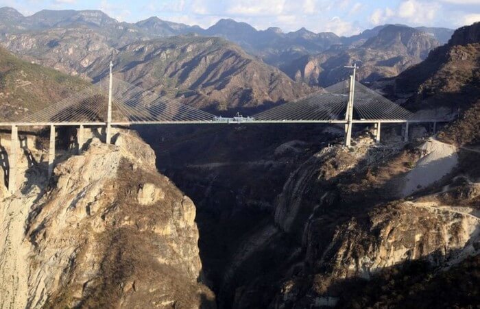 highest bridges in the world 3 - 12 Highest Bridges in the World: World's Highest Sky Bridges